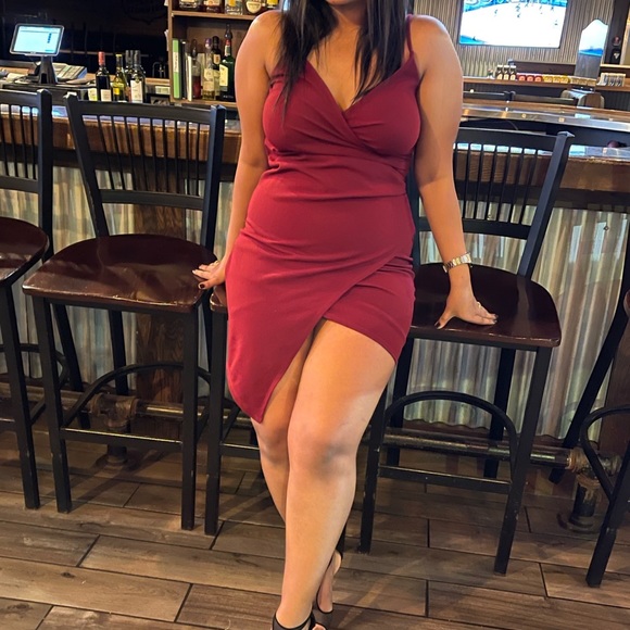 Short dress - Picture 2 of 2